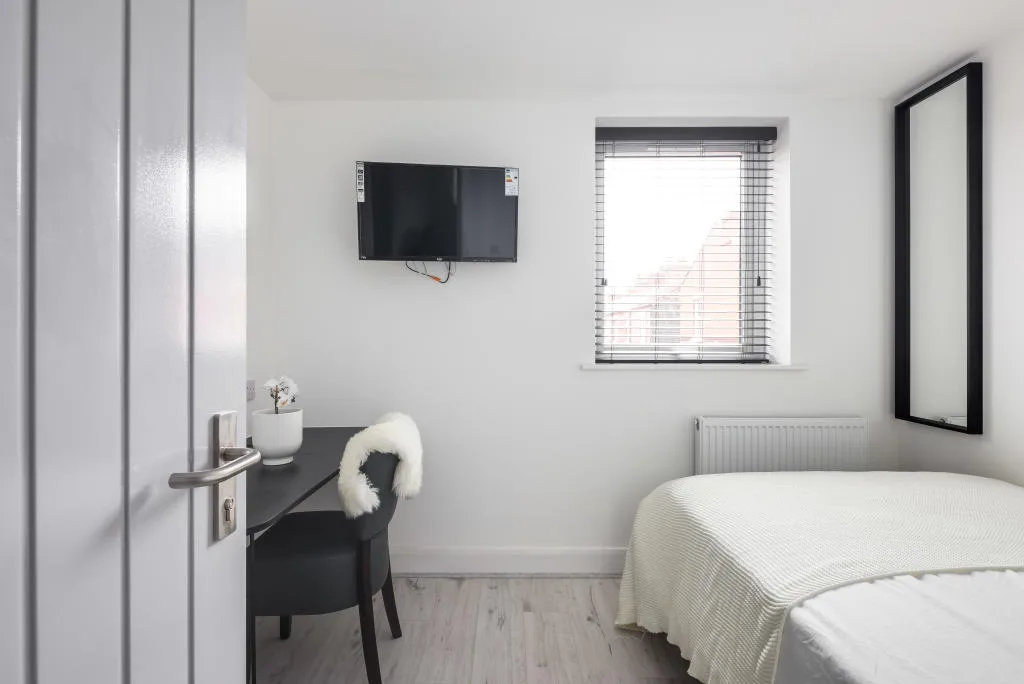 6 bedroom terraced house for rent