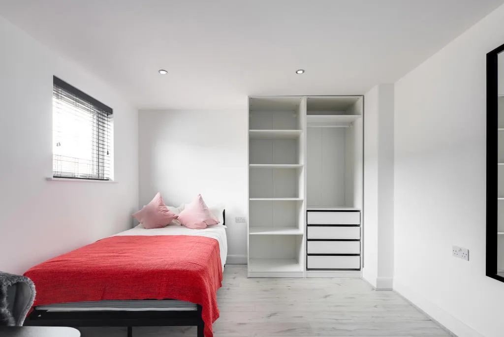 6 bedroom terraced house for rent