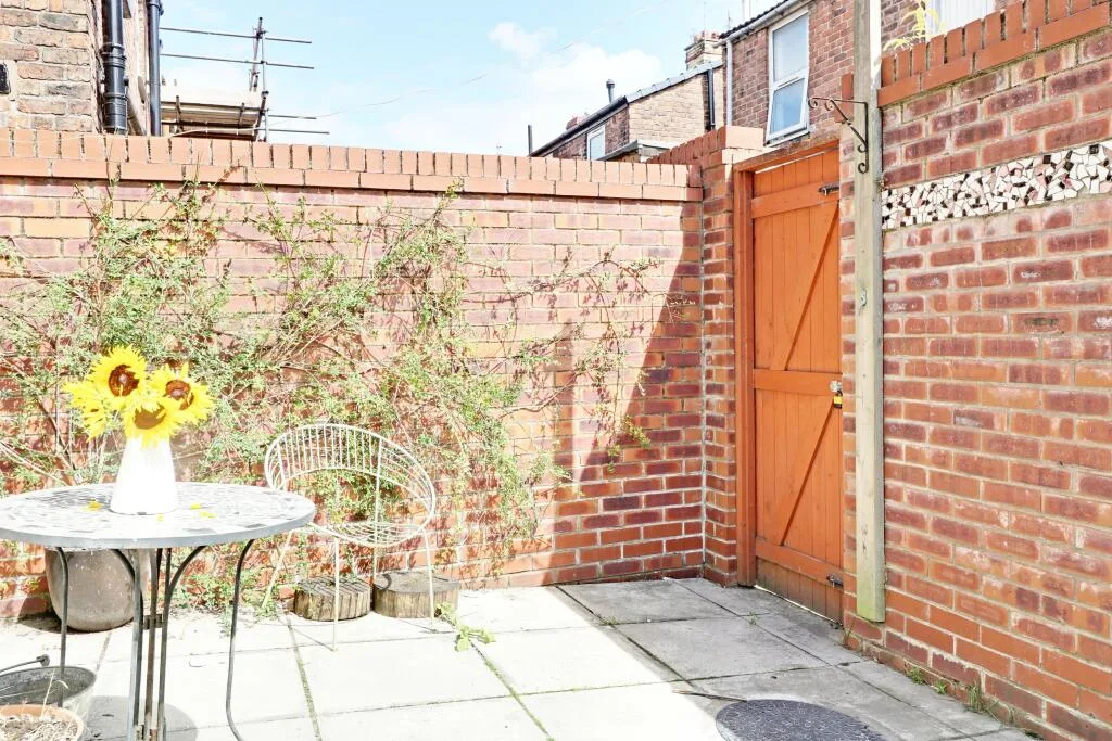 4 bedroom terraced house for rent