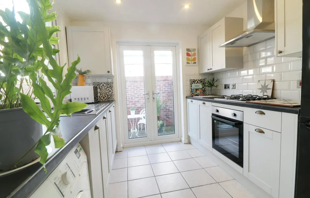 4 bedroom terraced house for rent