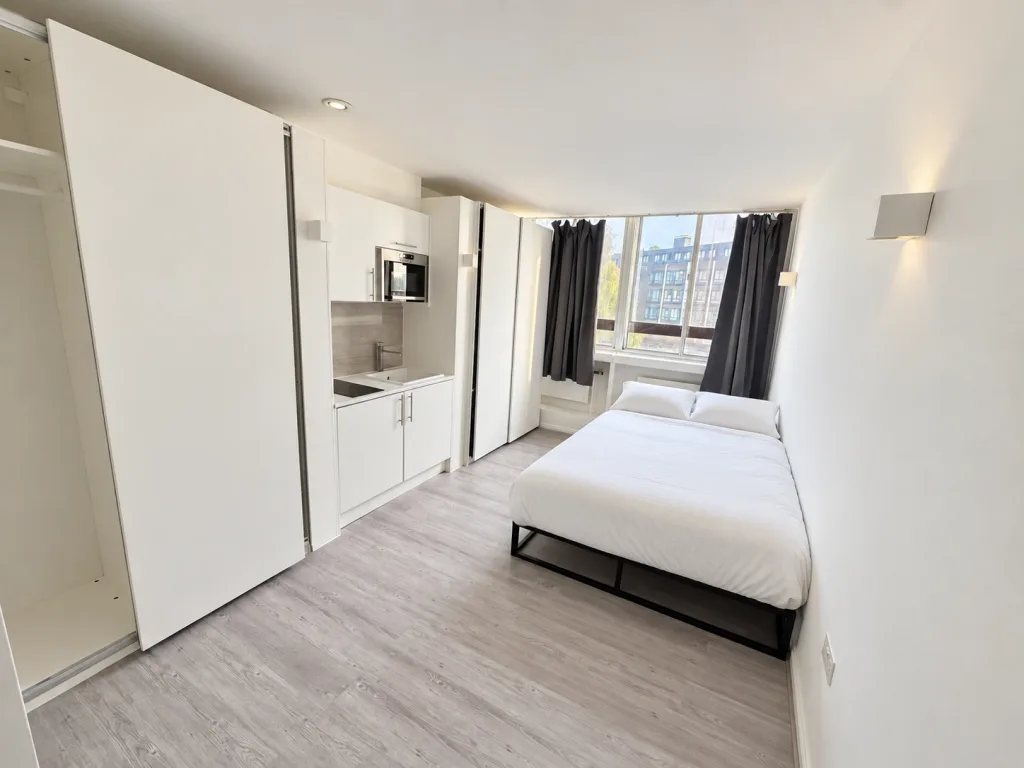 Studio flat for rent