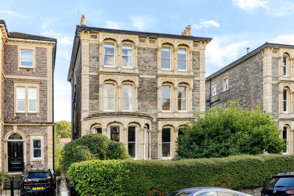3 bedroom apartment for rent