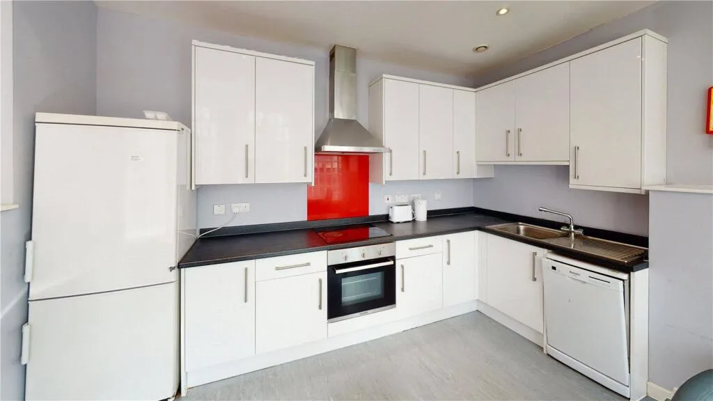 5 bedroom apartment for rent
