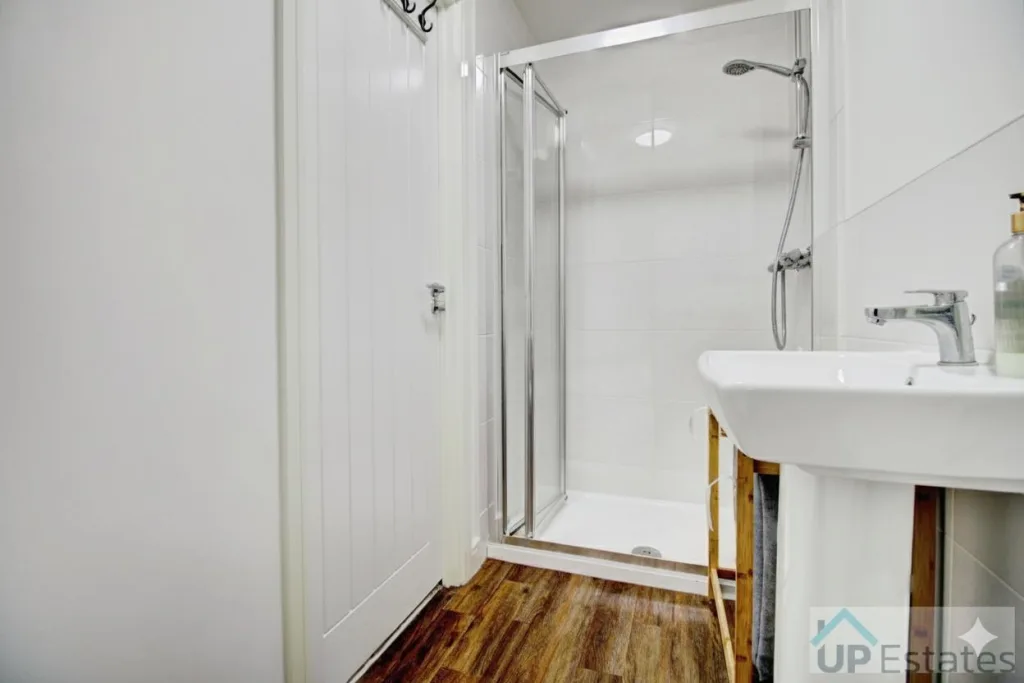 3 bedroom detached house for rent