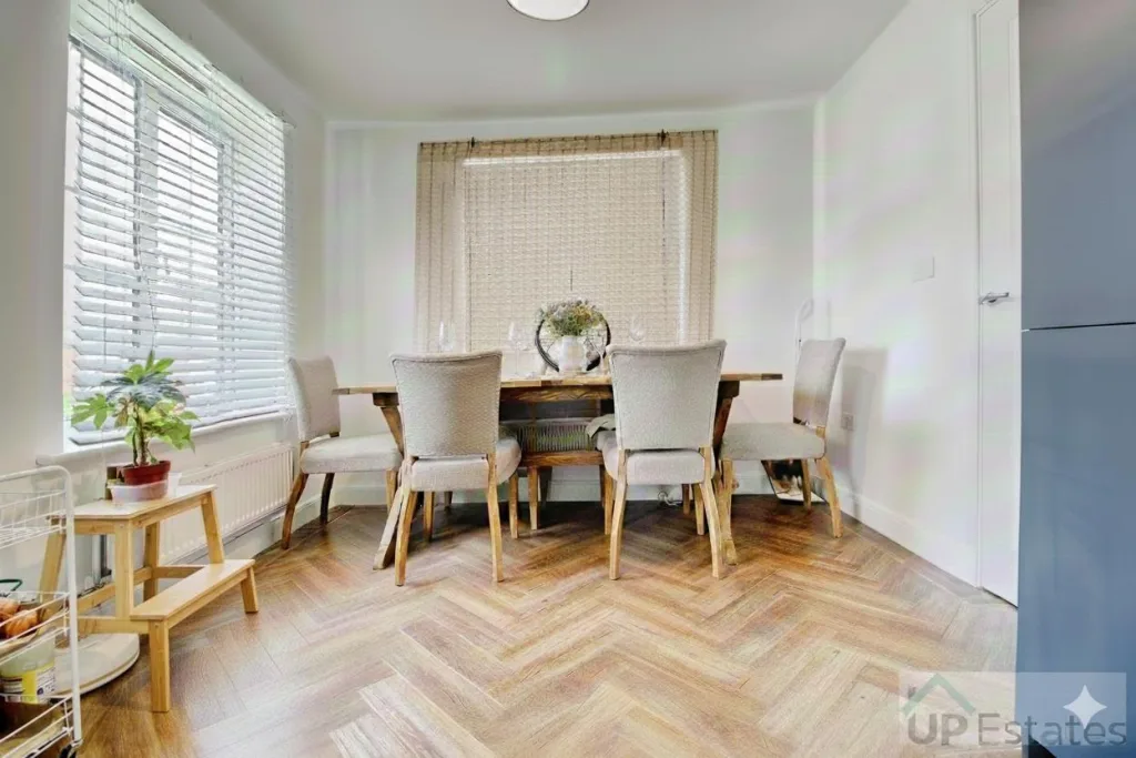3 bedroom detached house for rent