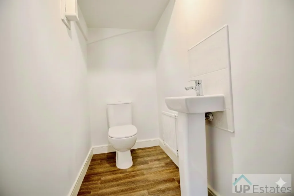3 bedroom detached house for rent