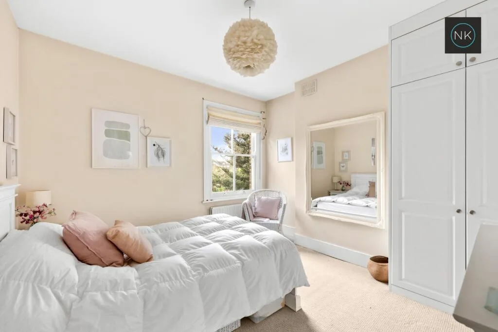 3 bedroom semi-detached house for rent