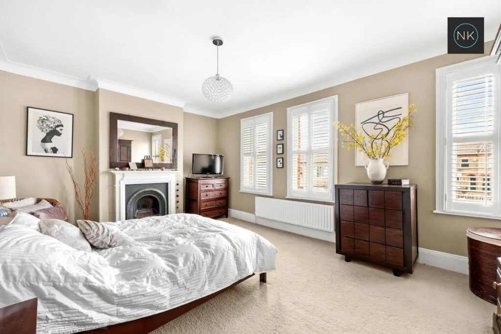 3 bedroom semi-detached house for rent