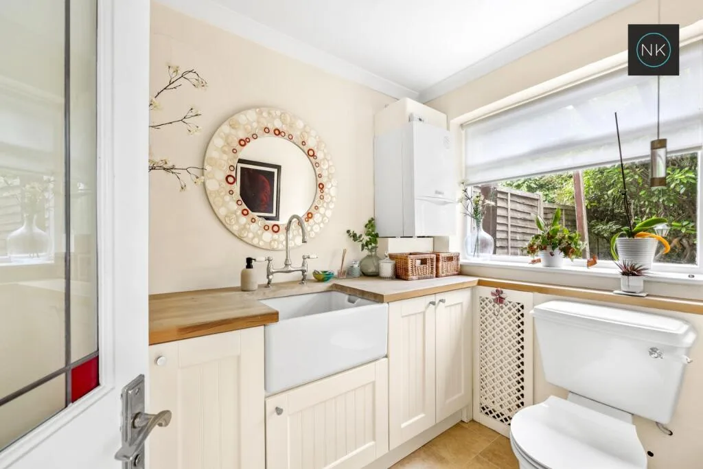 3 bedroom semi-detached house for rent
