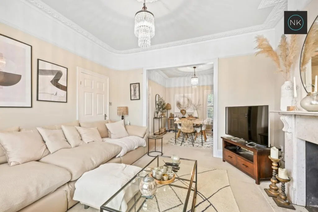3 bedroom semi-detached house for rent