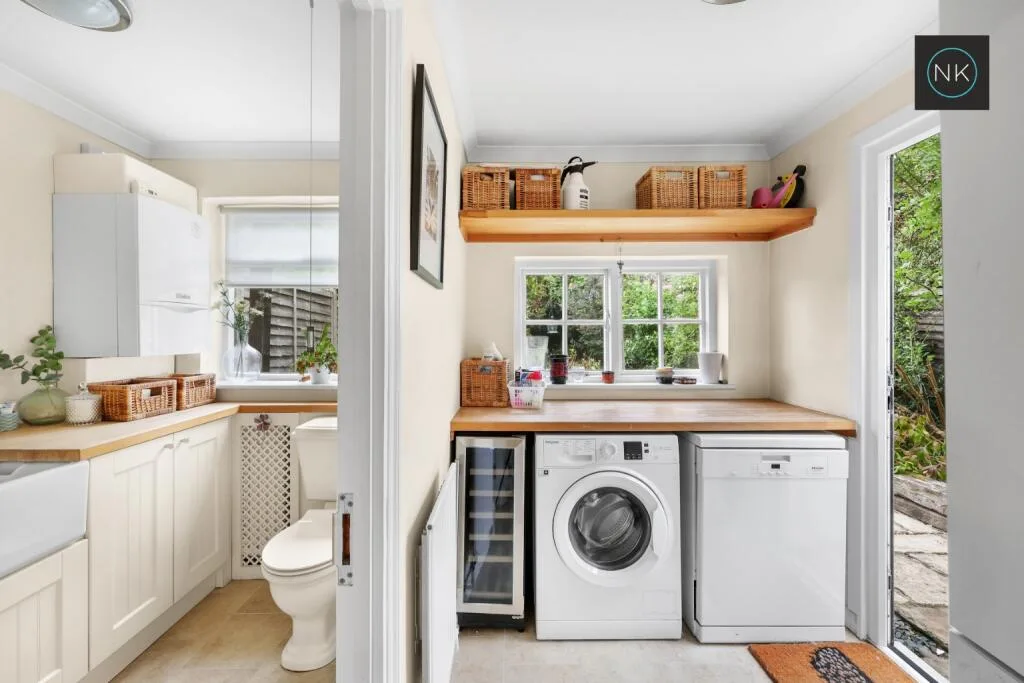 3 bedroom semi-detached house for rent