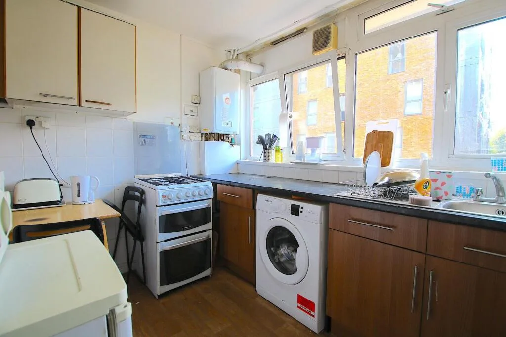 4 bedroom flat for rent