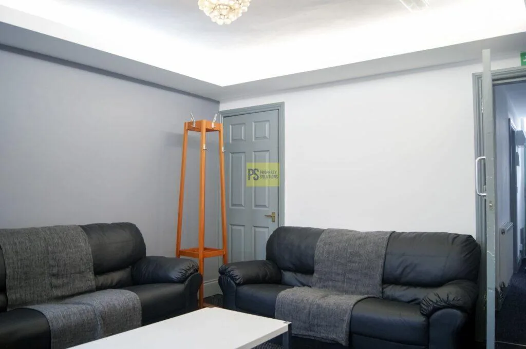 4 bedroom terraced house for rent