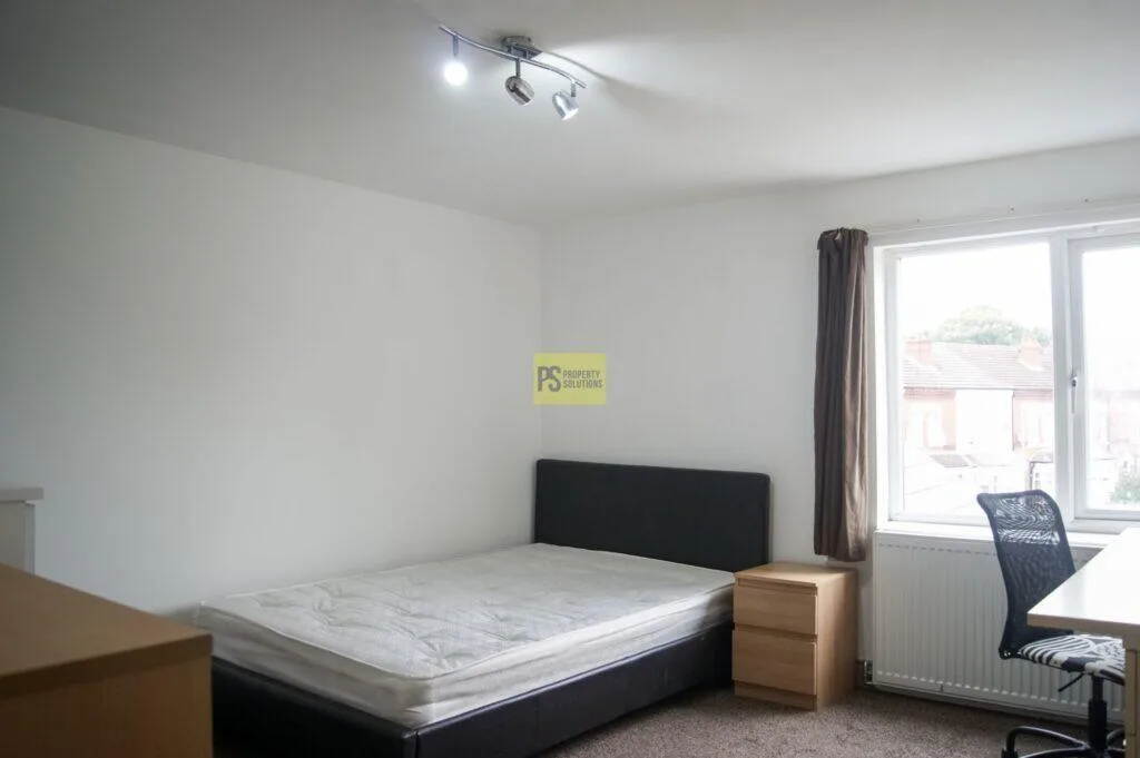 4 bedroom terraced house for rent