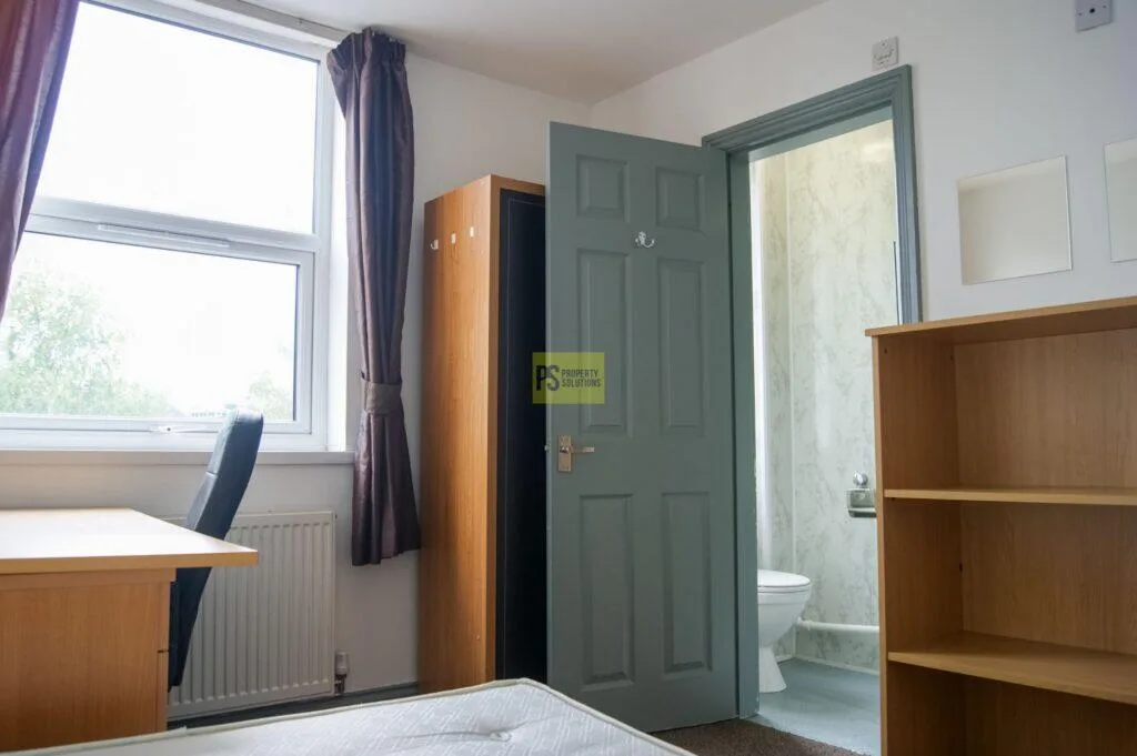 4 bedroom terraced house for rent