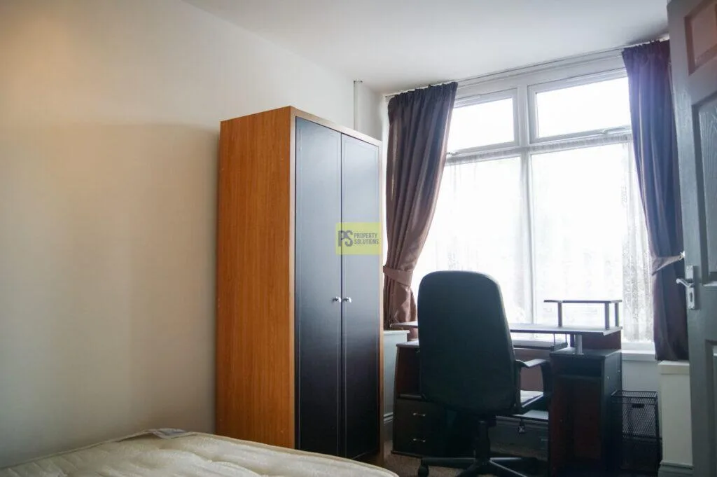 4 bedroom terraced house for rent