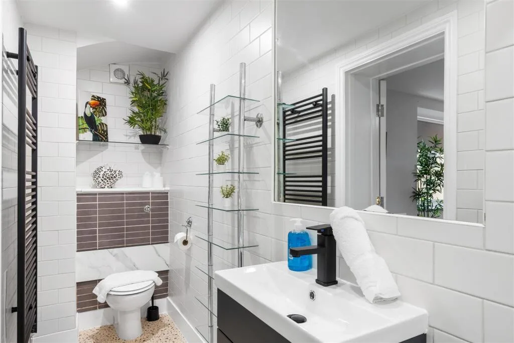 3 bedroom flat for rent