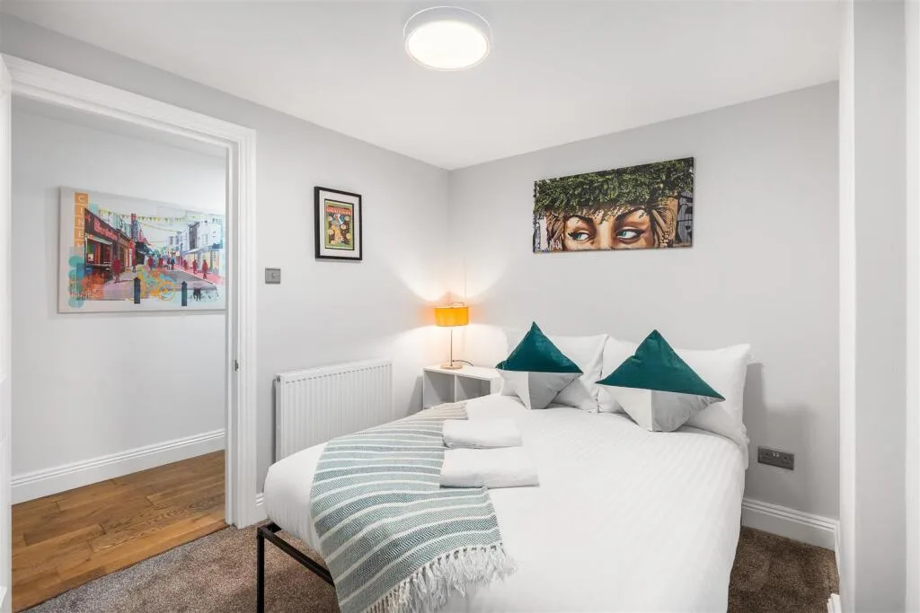 3 bedroom flat for rent