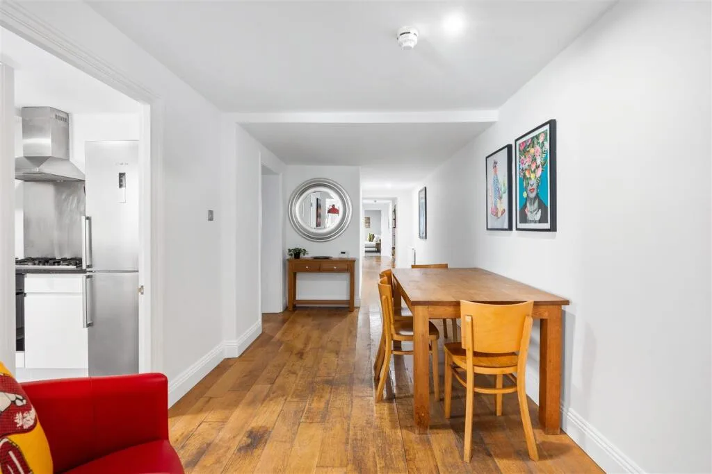 3 bedroom flat for rent