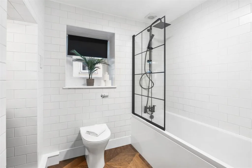 3 bedroom flat for rent