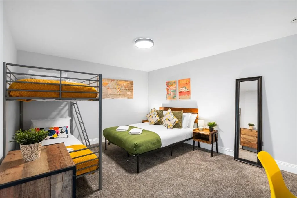 3 bedroom flat for rent