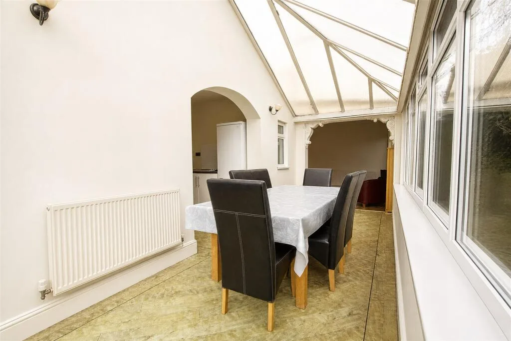 7 bedroom house for rent