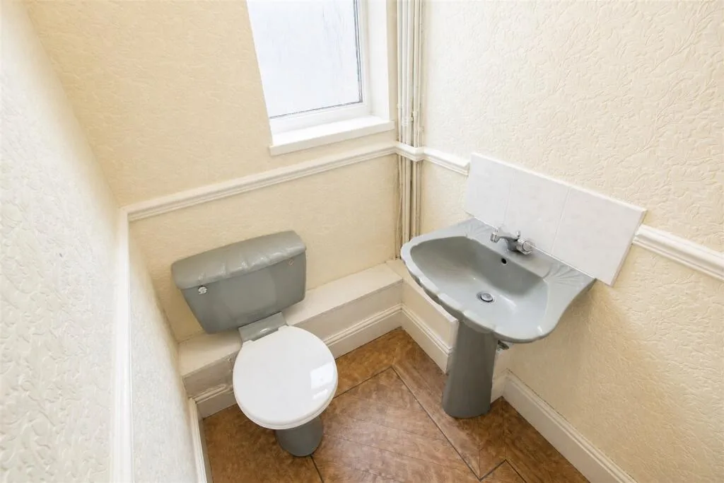 7 bedroom house for rent