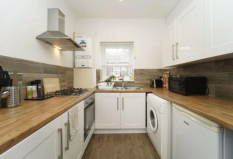3 bedroom flat for rent