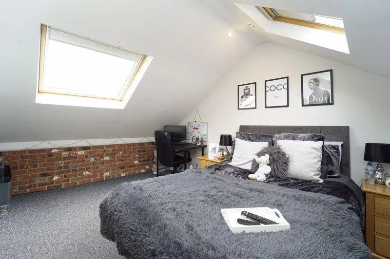 4 bedroom flat for rent