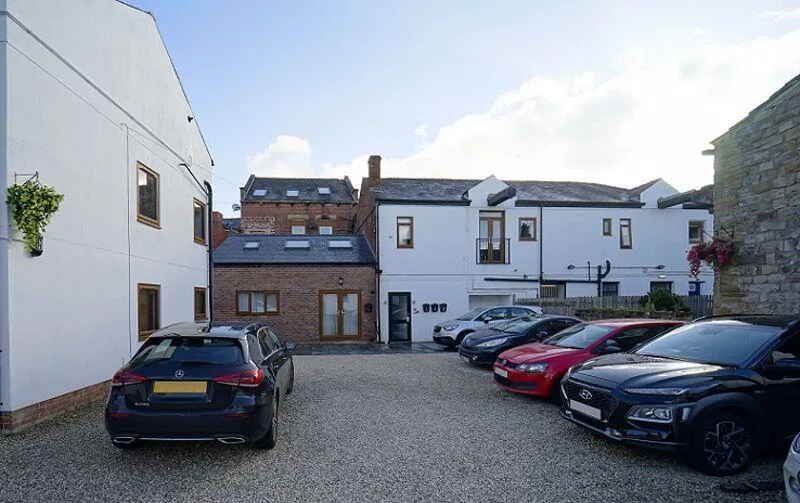 4 bedroom flat for rent