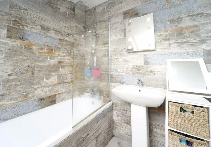 4 bedroom flat for rent