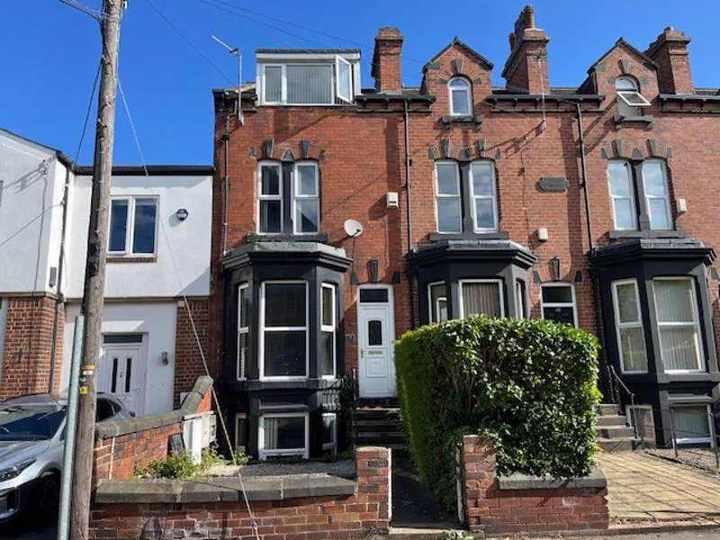 4 bedroom terraced house for rent