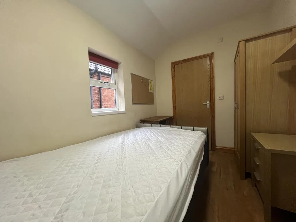 5 bedroom house for rent