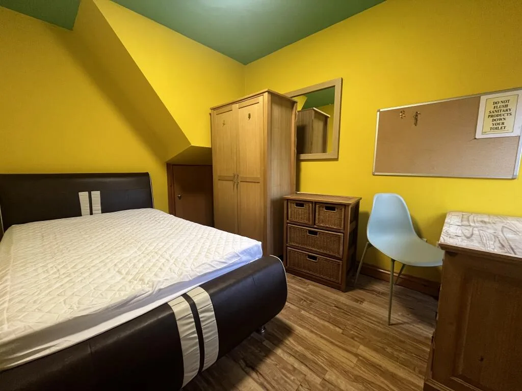 5 bedroom house for rent