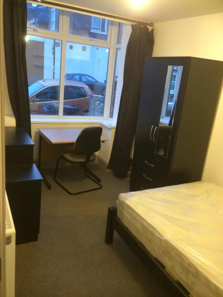 5 bedroom house for rent