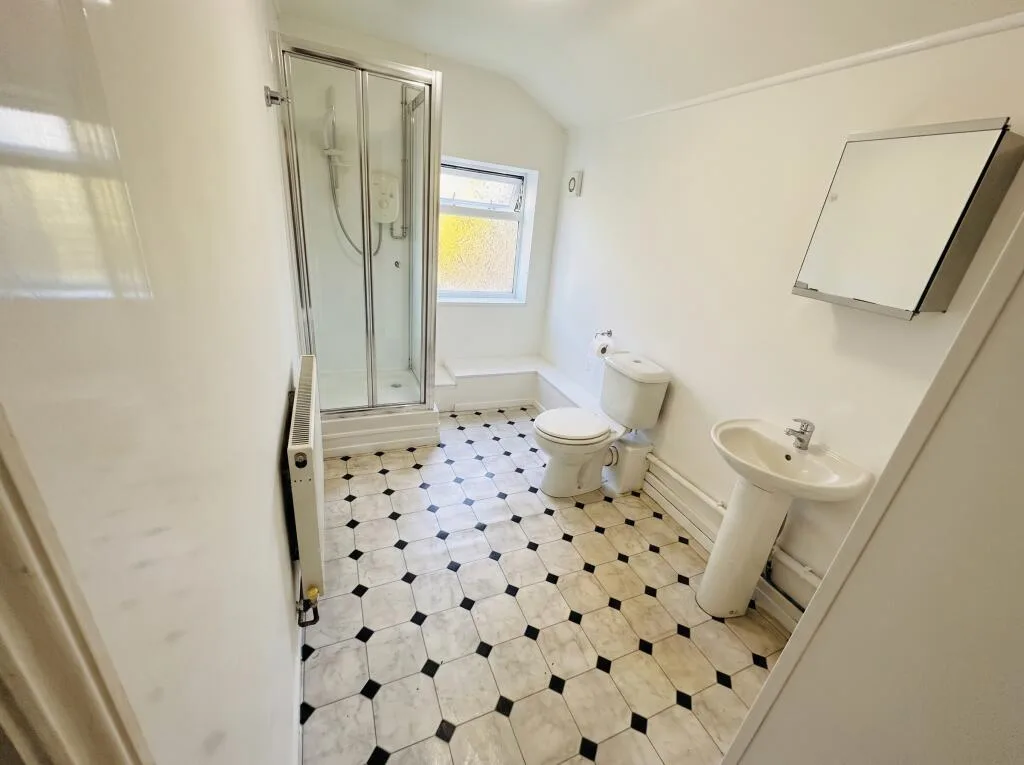 5 bedroom house for rent
