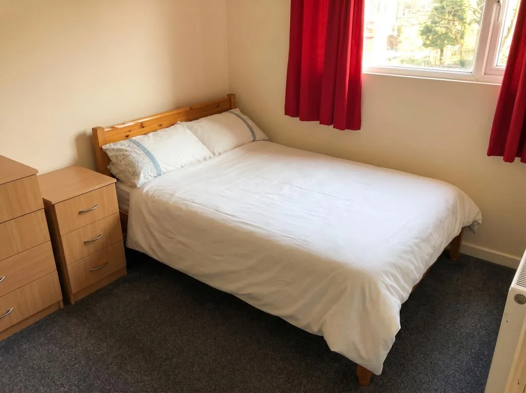 5 bedroom house for rent