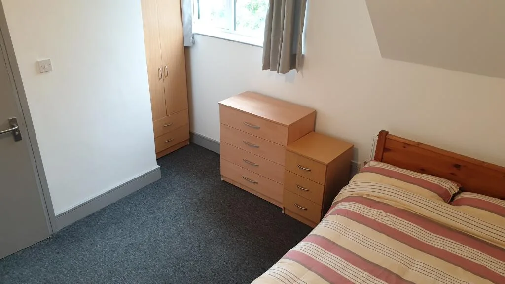4 bedroom flat for rent