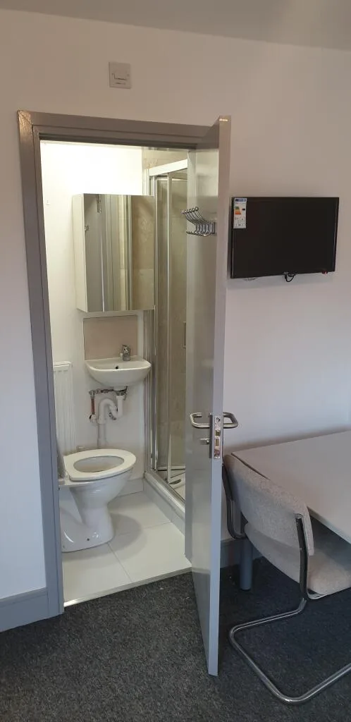 4 bedroom flat for rent