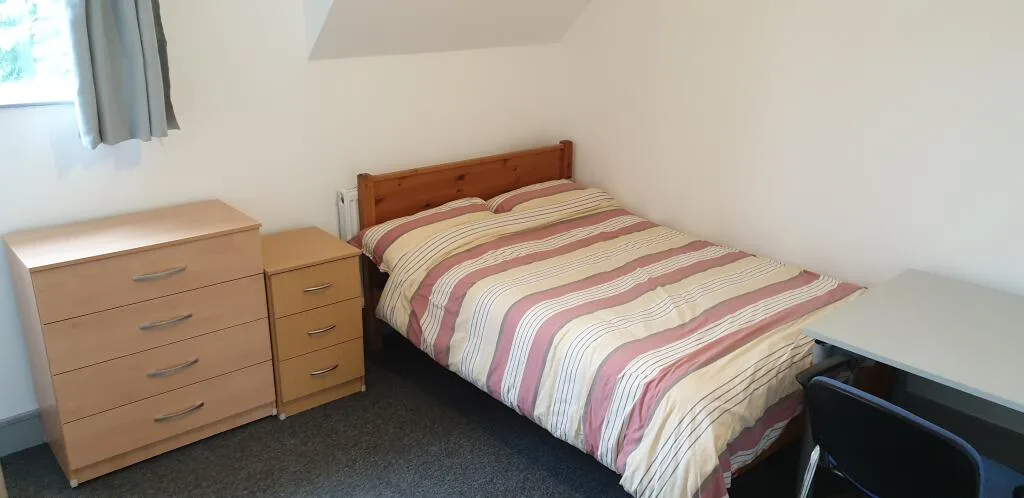 4 bedroom flat for rent