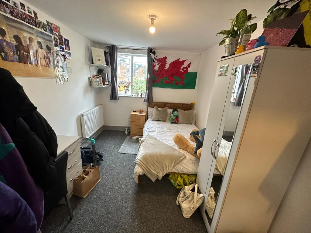 4 bedroom flat for rent
