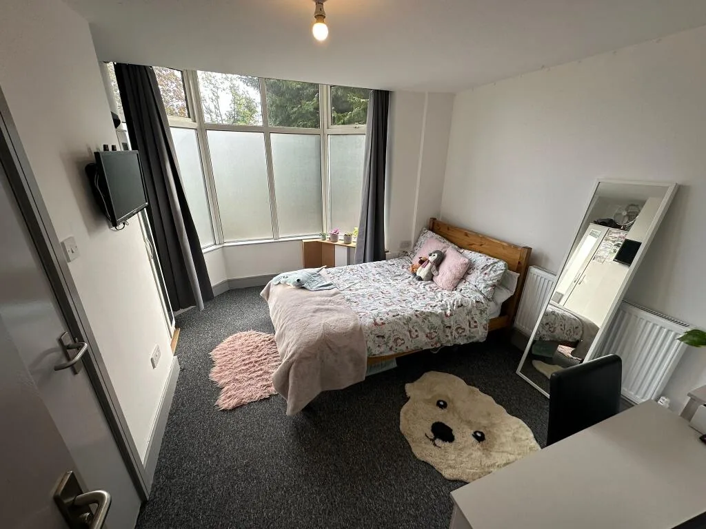 4 bedroom flat for rent