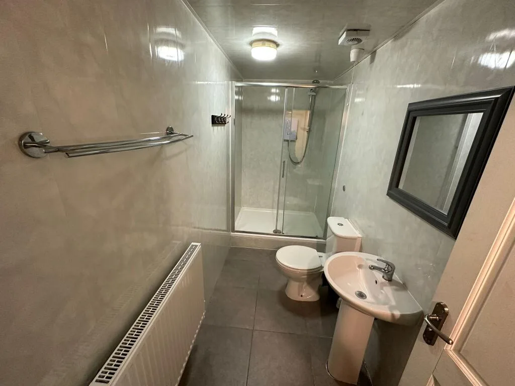9 bedroom house for rent