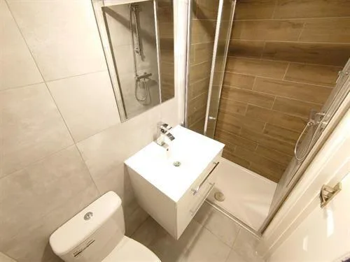 4 bedroom terraced house for rent