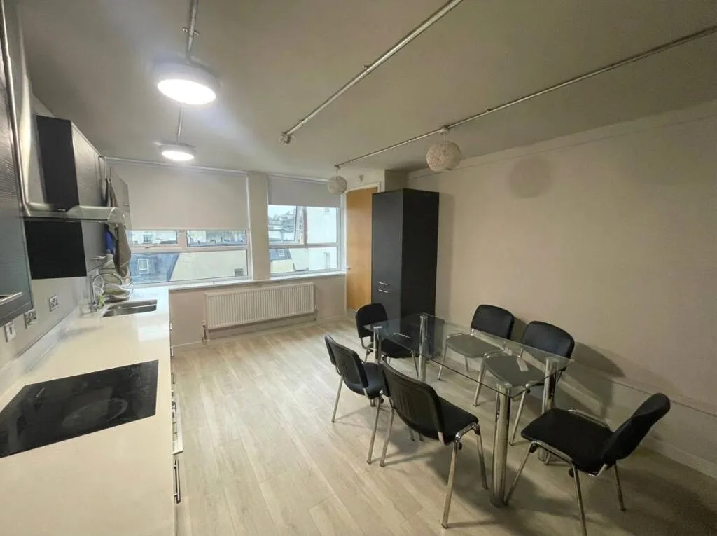 4 bedroom apartment for rent