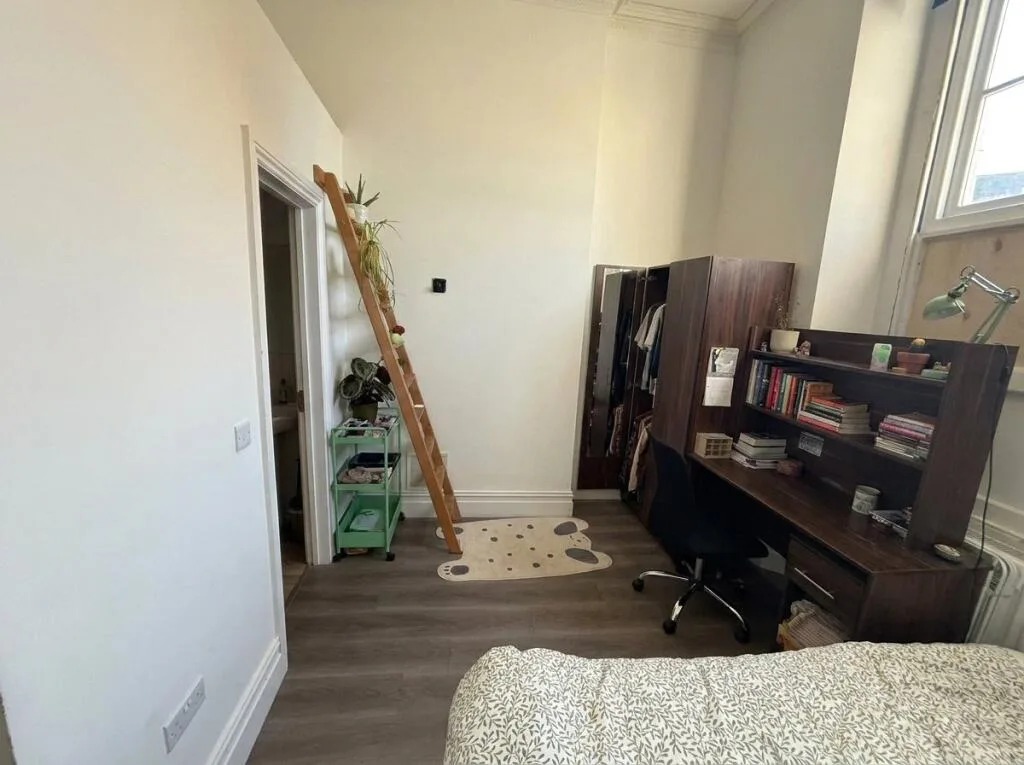 8 bedroom apartment for rent