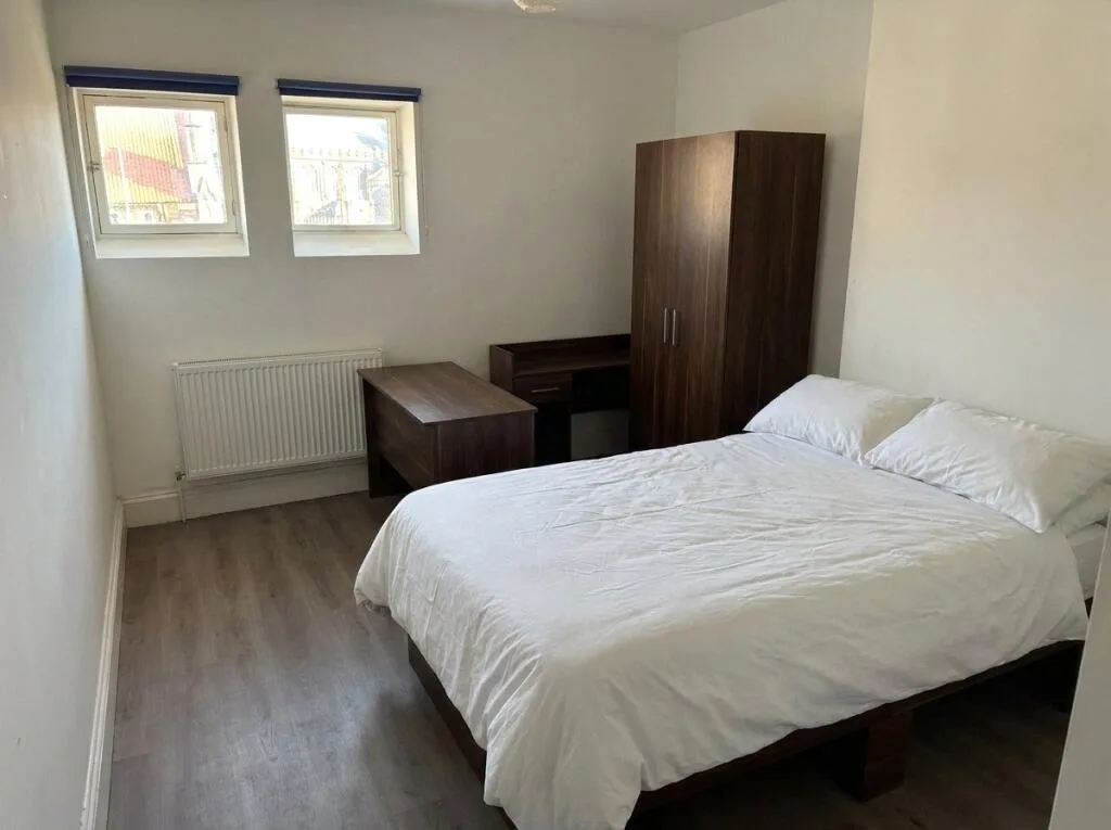 8 bedroom apartment for rent