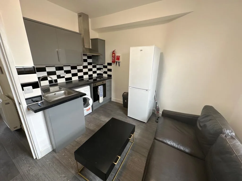 2 bedroom flat for rent