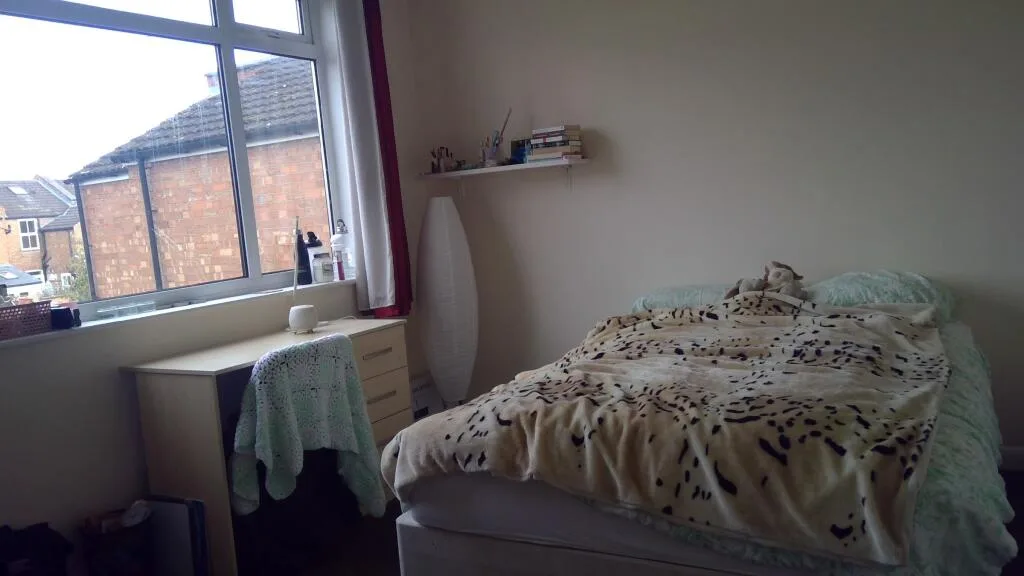5 bedroom terraced house for rent