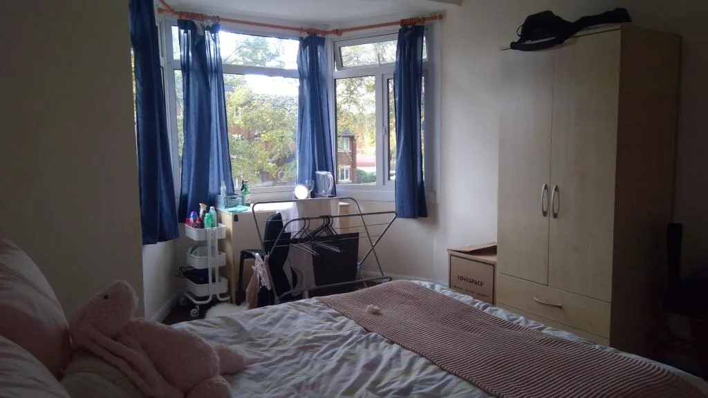 5 bedroom terraced house for rent